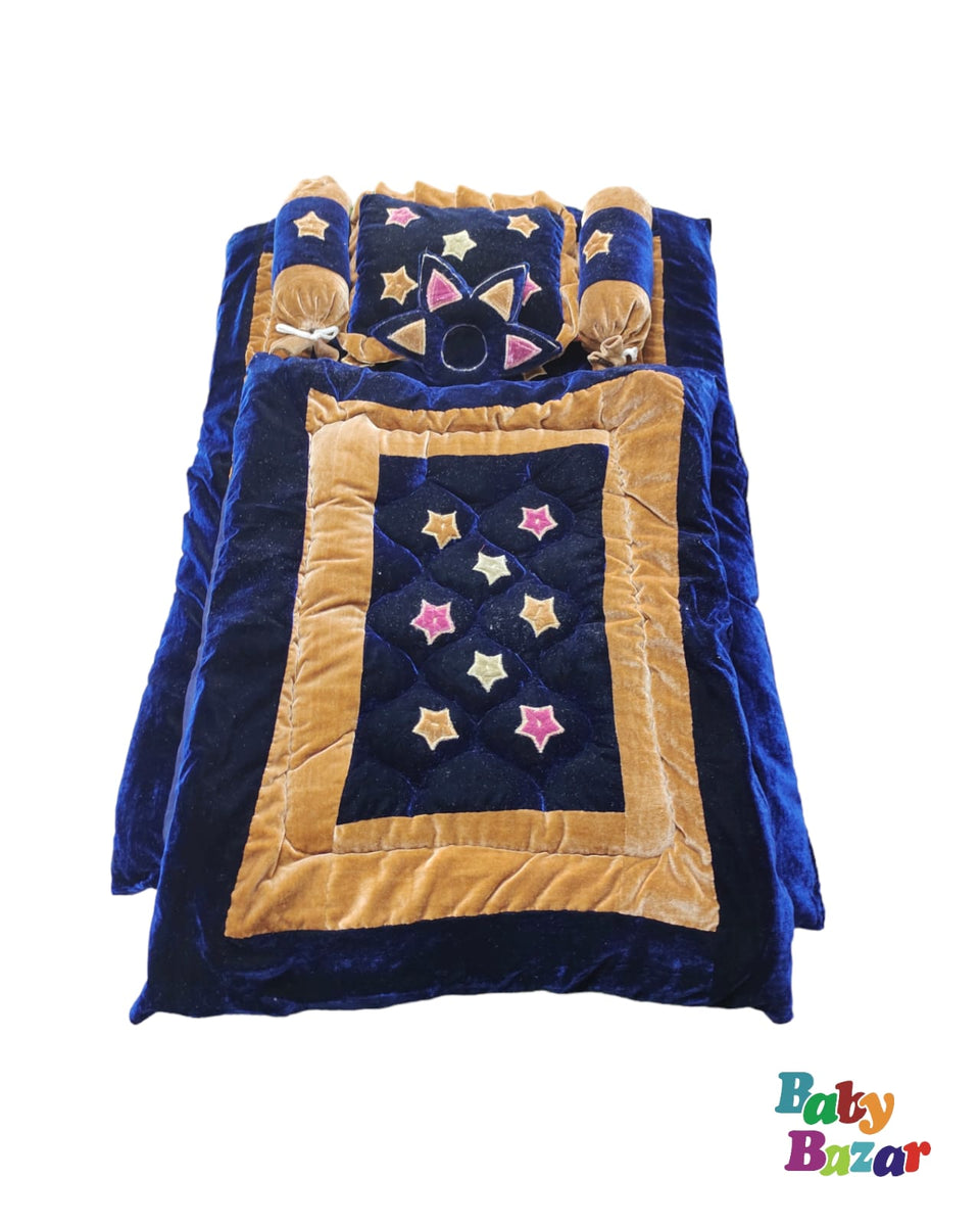 Stylish Square Shape 6-Piece Bedding Set /Razai Set For Infants main image 0