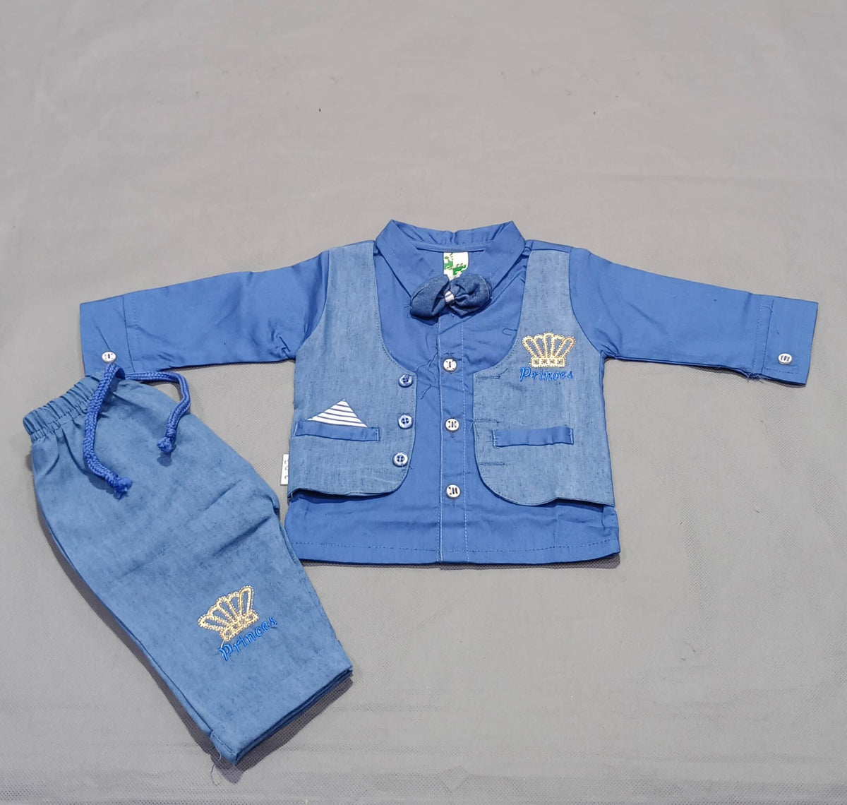 Newborn Baba Dress With Cap Mittens And Booties IN Blue Color main image 0